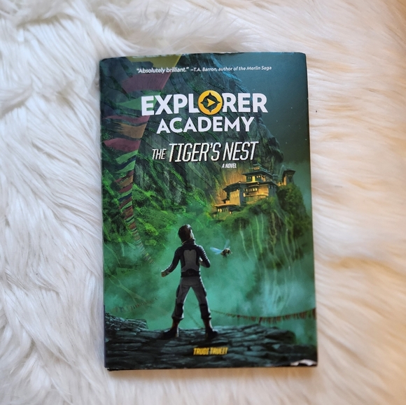 FREE ADD ON Explorer Academy The Tigers Nest Hardcover Book Kids - Picture 1 of 4